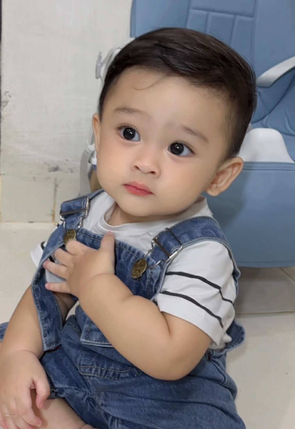 Anak laki pakek overall lucu bnget 🤏🏻#ootdanaklakilaki #outfitkekinian #outfitanaklakilaki #outfitkece #outfitanak 