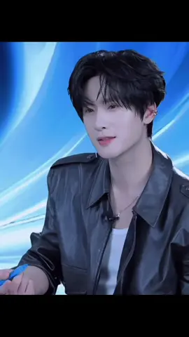 Aiiiii his smileee😩💘💘#zhanxuan 