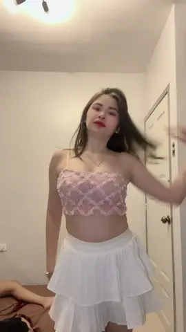 wag nyonalang pansinin HAHAHA