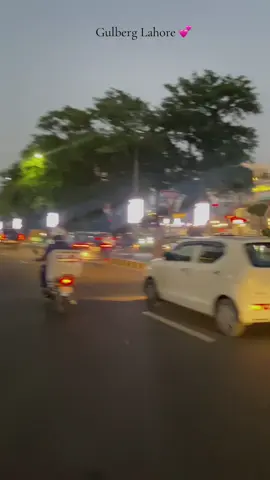 Tujy dhond raha hy koi 😍#foryou #lahorepakistan #lahoreonthesky #videos #lahore 