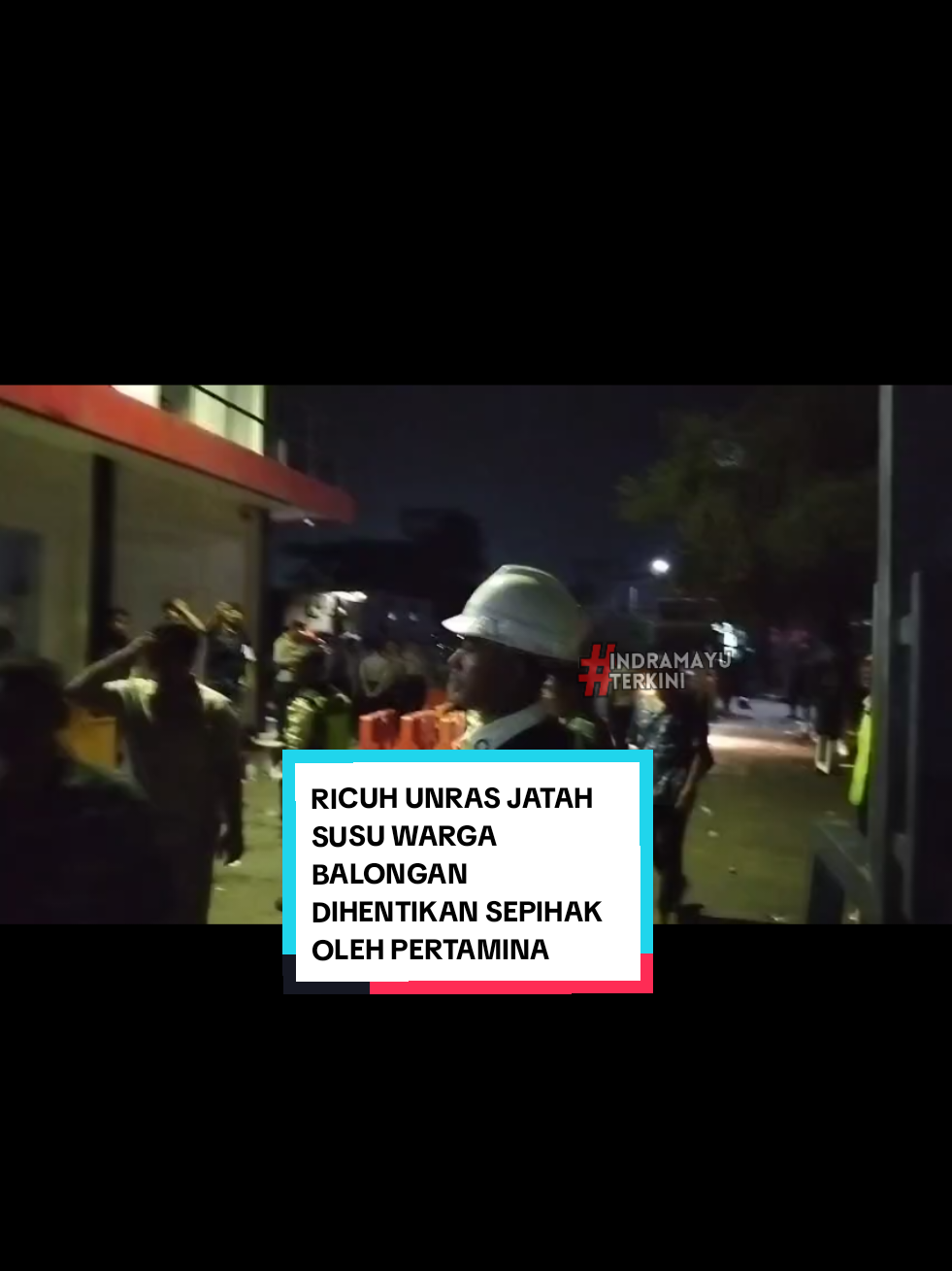 Sampai malam ini, aksi demonstrasi warga Balongan msh berlangsung. Mereka bahkan mendirikan tenda 'perlawanan' tepat di depan gerbang yang sudah roboh di Integrated Terminal Balongan Kabupaten Indramayu.