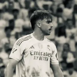 يلعب على جروحيييي🫦🫦#raulasencio #raul #asencio #راول_اسينسيو #realmadrid 
