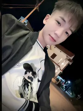 hay là anh bước đi em nhé..