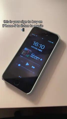 goated phone #iphone #fyp #techtok #retro #phone 