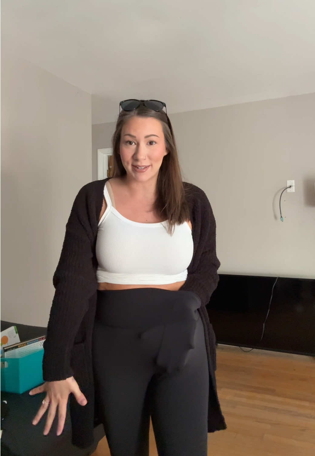 The best maternity leggings I have found yet!! @poshdivah_maternity #poshdivah #maternityfashion #maternitypants #maternityclothes #pregnancyfashion 