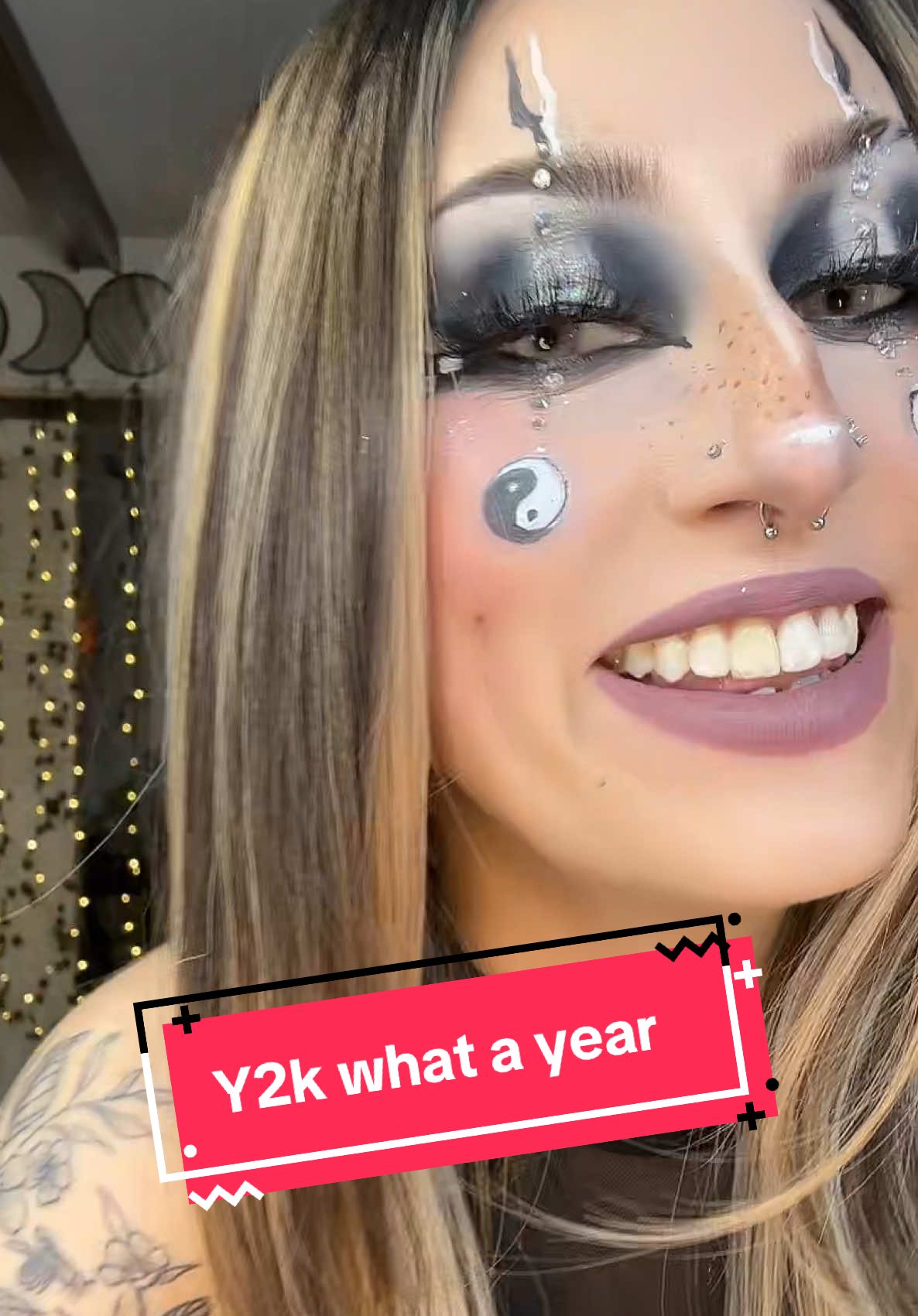 Giving Y2K right? #Makeup #y2k 