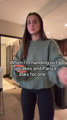 Sorry @Pariya #cupcake #trend @ocean helicopter rescue 