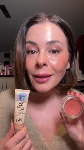 Dull & lifeless skin is out ❌ A  healthy glow is in ✅Here’s how to  bring back your glow with @IT Cosmetics #ITCOSMETICSPARTNER  Using CC+ Nude Glow in Light Medium  & Color Balm Sun Blush in shade Sun Warmth #makeupover40 #glowingskin #makeupartist 