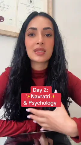 Dancing through dopamine and devotion 💙🧠  #NavratriDay2 #MentalHealth #consciouspsychologist #psychology #psychologist 