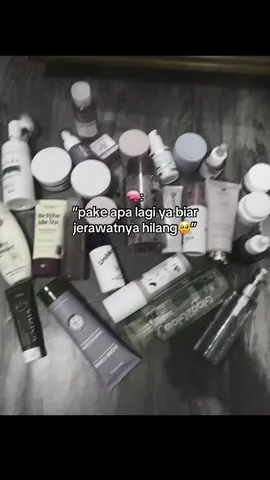 Pake apa lagi yah biar jerawatnya hilang🥹 #pejuangacne #acnefighter #acneproneskin #acne #selflove 