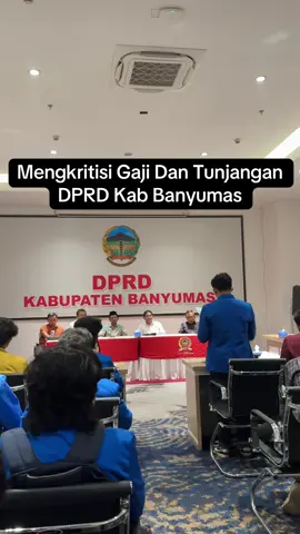 Aksi Demo Mahasiswa di Terima di Gedung DPRD kabupaten Banyumas 