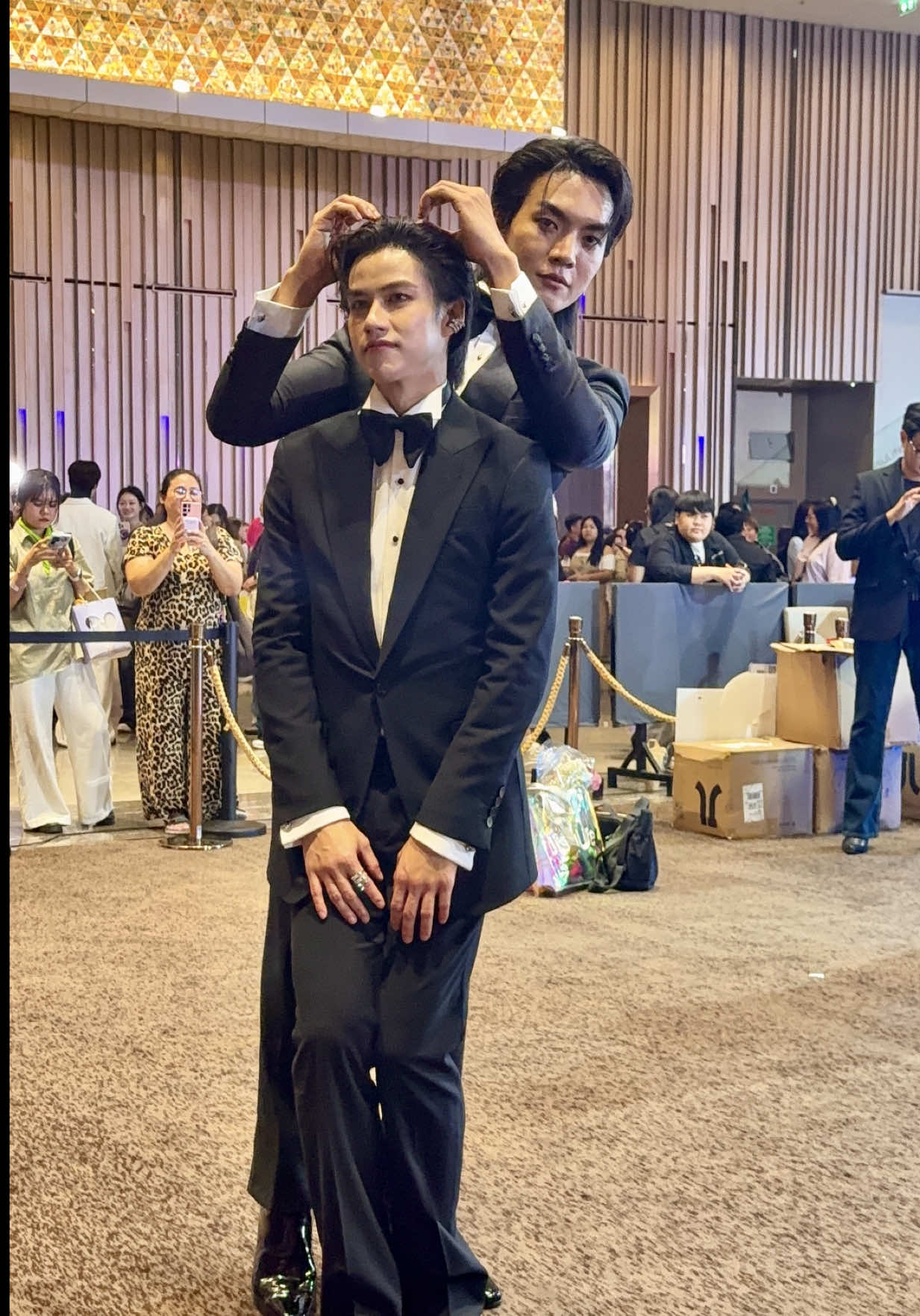 พี่ดารา 🦦🐰 🤍🤍  ขอให้ทำไรก็ทำ แต่หน้าดื้อนิดหน่อย ย่อเยอะก็จะปวดขาอีก เห้ออออ เป็นเอ็นดูววว #boatoat  #Boatyongyut  #OatPasakorn  #yentertainawards2025  