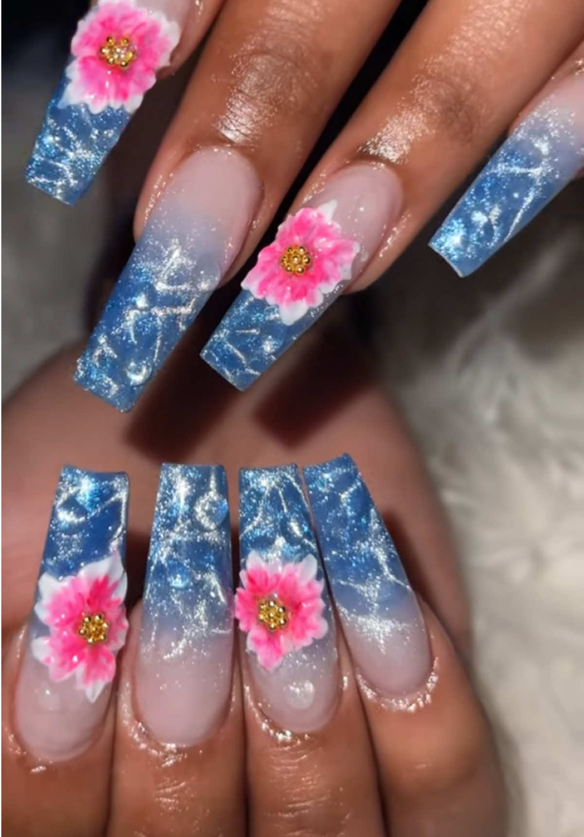Using @born pretty @BORN PRETTY jelly color to do this beautiful ocean cat eyes water nail art 