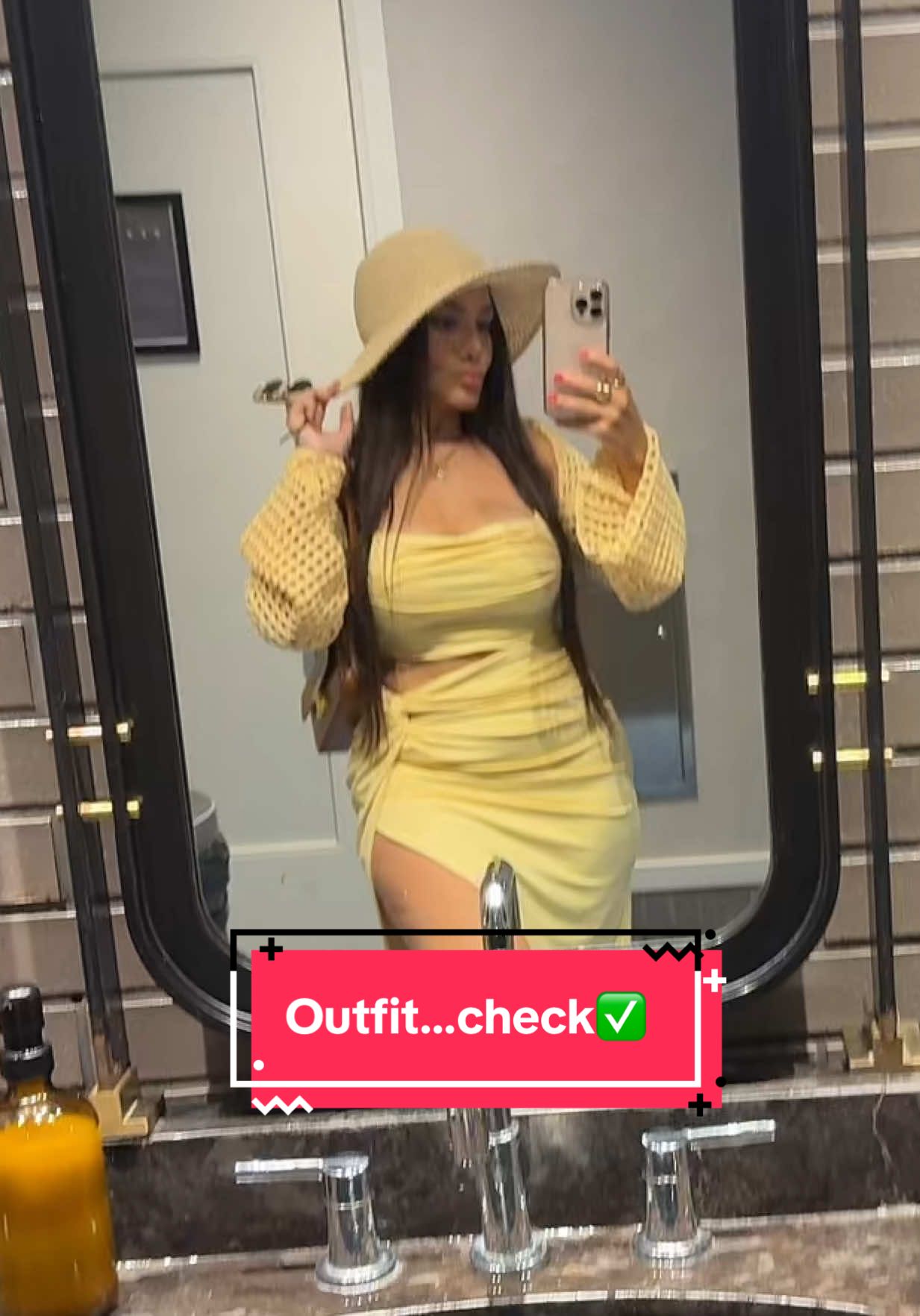 Butter yellow 💛…. . . . . . . . #LIVElightup #otdd #outfit #viral #style 