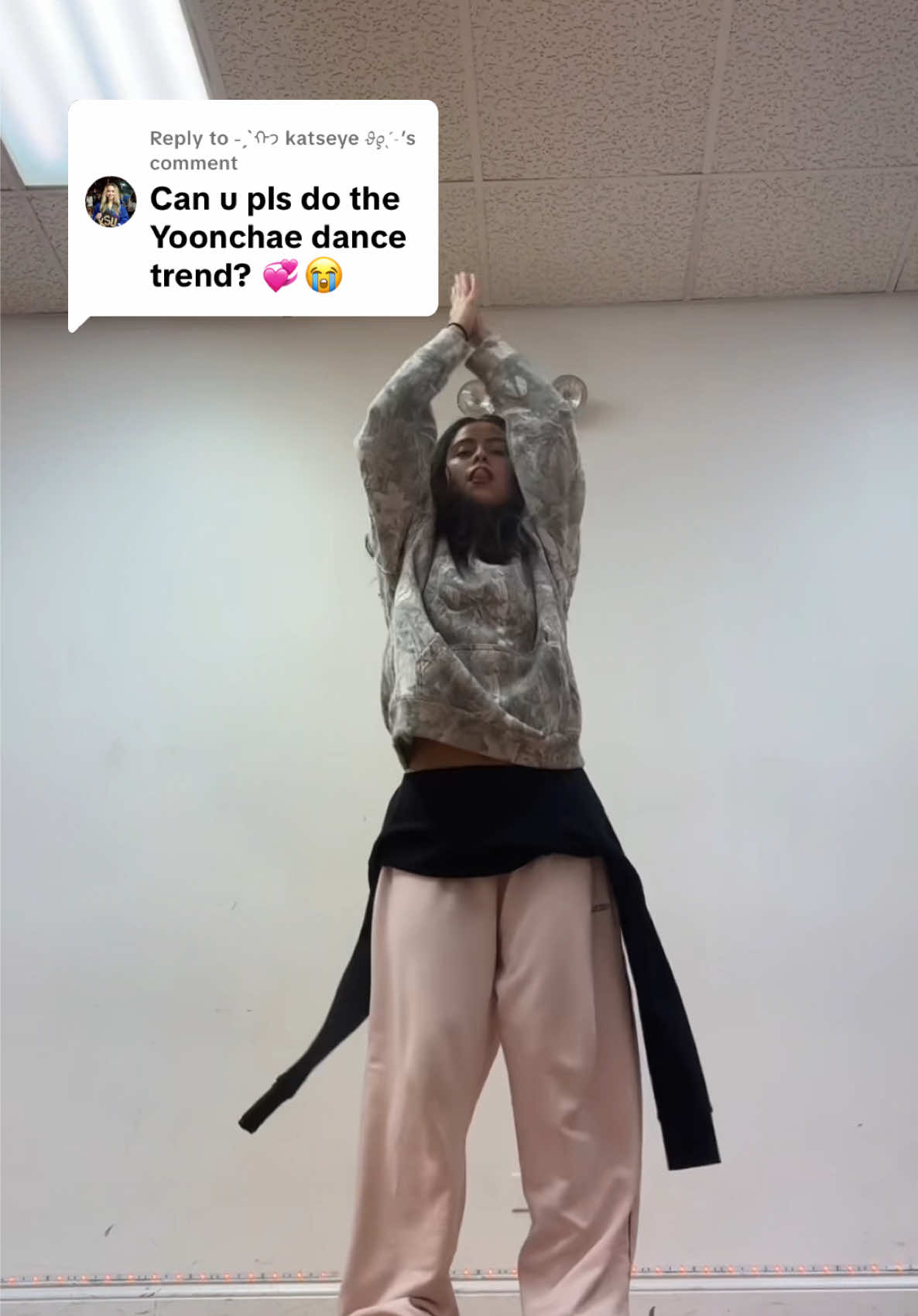Replying to @˗ˏˋᡣ𐭩 katseye 𝜗𝜚ˎˊ˗ this was actually harder than I expected😭 @KATSEYE @Yoonchae #yoonchae #debutdancebreak #dance #eyekon #fyp 