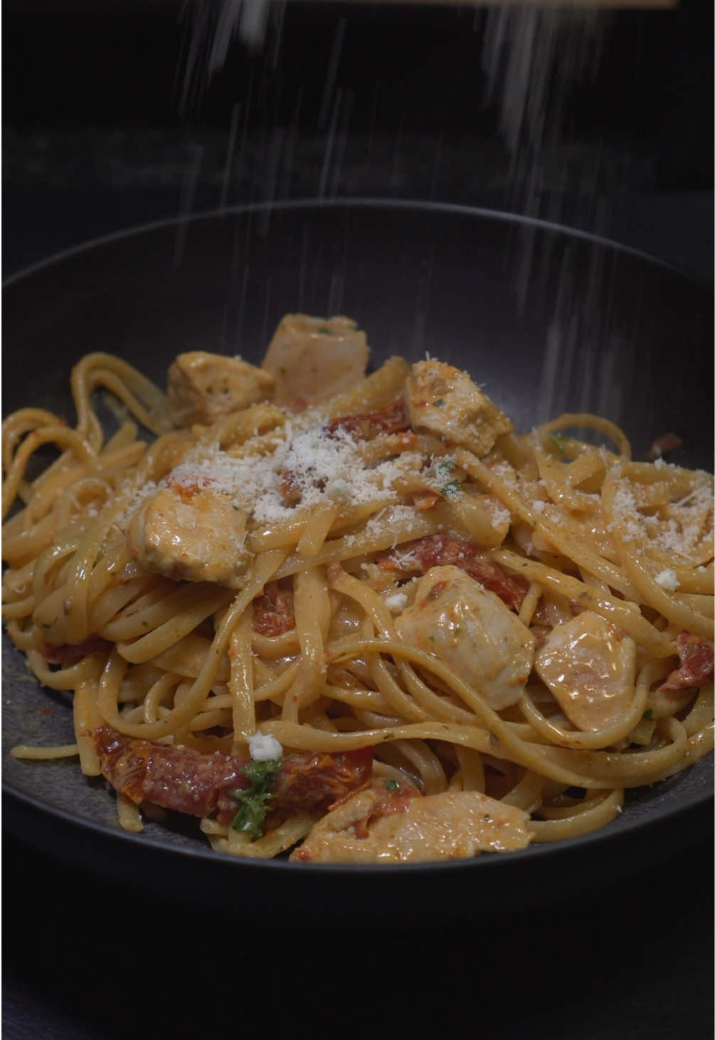 Sund Dried Tomato Chicken One Pot 😍😋🍅 #FoodTok #FoodLover #Recipe #EasyRecipe #pasta 