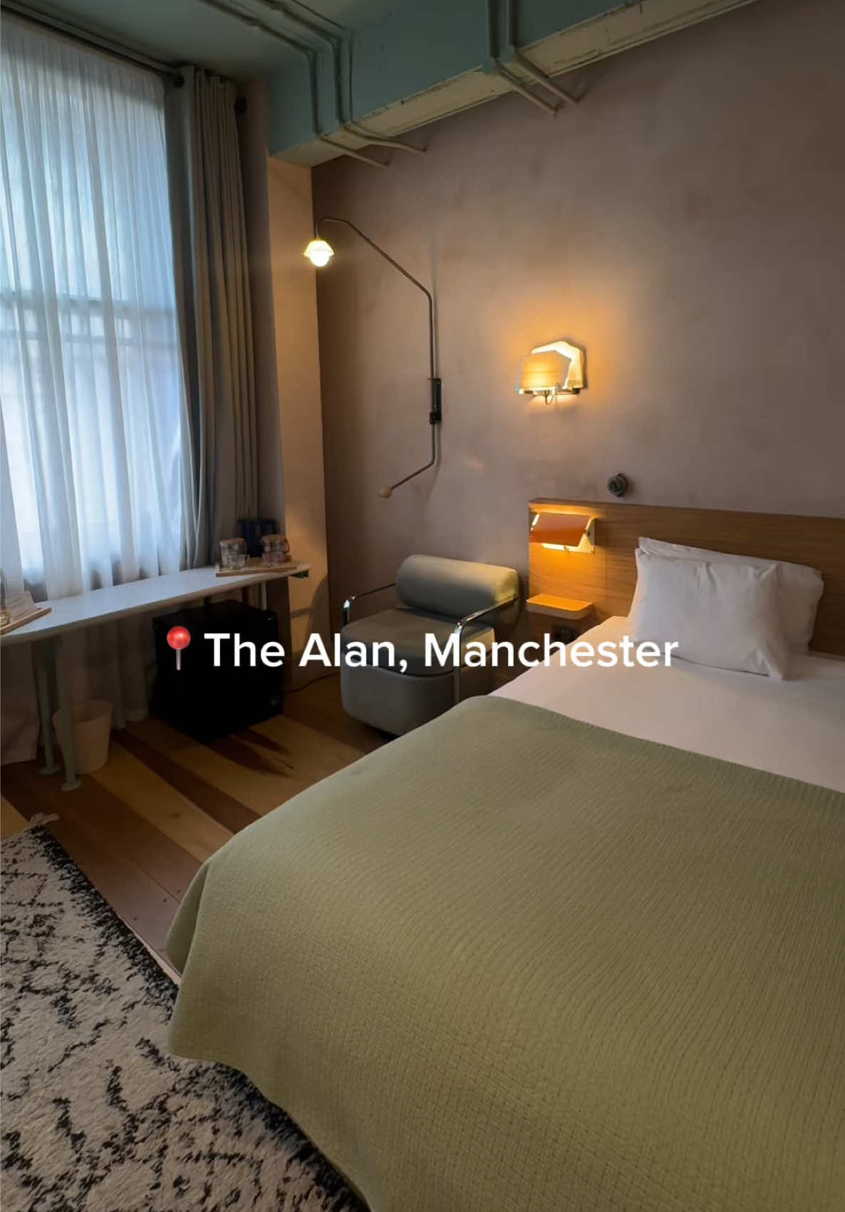 Your sign to stay at @The Alan Hotel, Manchester ☁️ #manchesterstaycation #manchester #fyp #thealanmanchester #ukcitybreak 