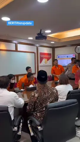 gerakan nurani bangsa menjenguk aktivis dan pegiat media sosial yang di tahan polda metro jaya  #gerakannuranibangsa #poldametrojaya #jakarta