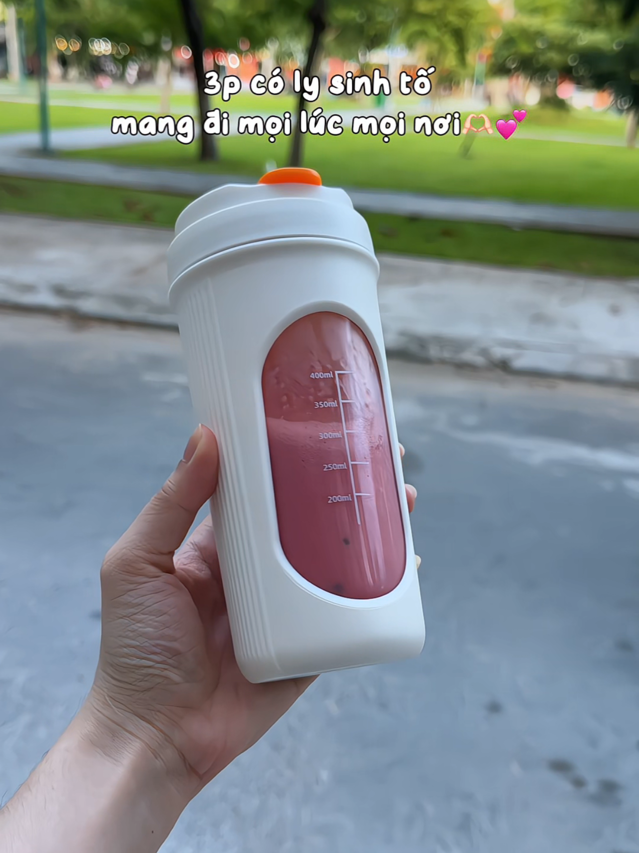 Đi đâu ra ngoài mà muốn uống sinh tố thì mang theo chiếc máy xay cầm tay này là vừa tiện lợi vừa hợp lý lắm nha 🥰 #review #mayxaycamtay #mayxaysinhto #hodekt 