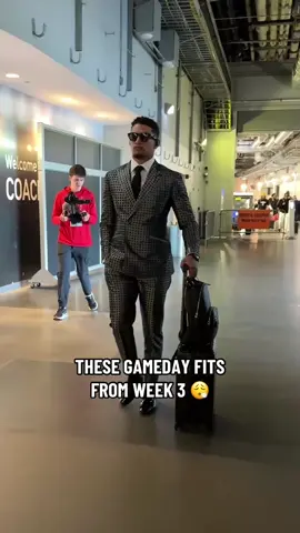 outfits lookin fresh 😤 #nfl @snickers 