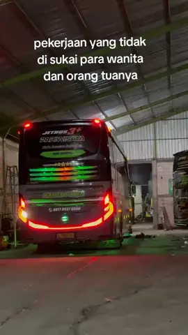 lha nggeh 🙂 @nandaputratrans.official @official.np_jovan @boytrackk  #lewatberandafyp #sadvibes #semarang 