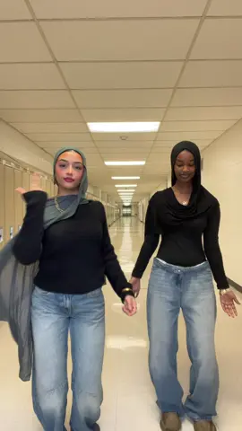 Hot girlll #fyp #hijabis #dance #trending #matching 