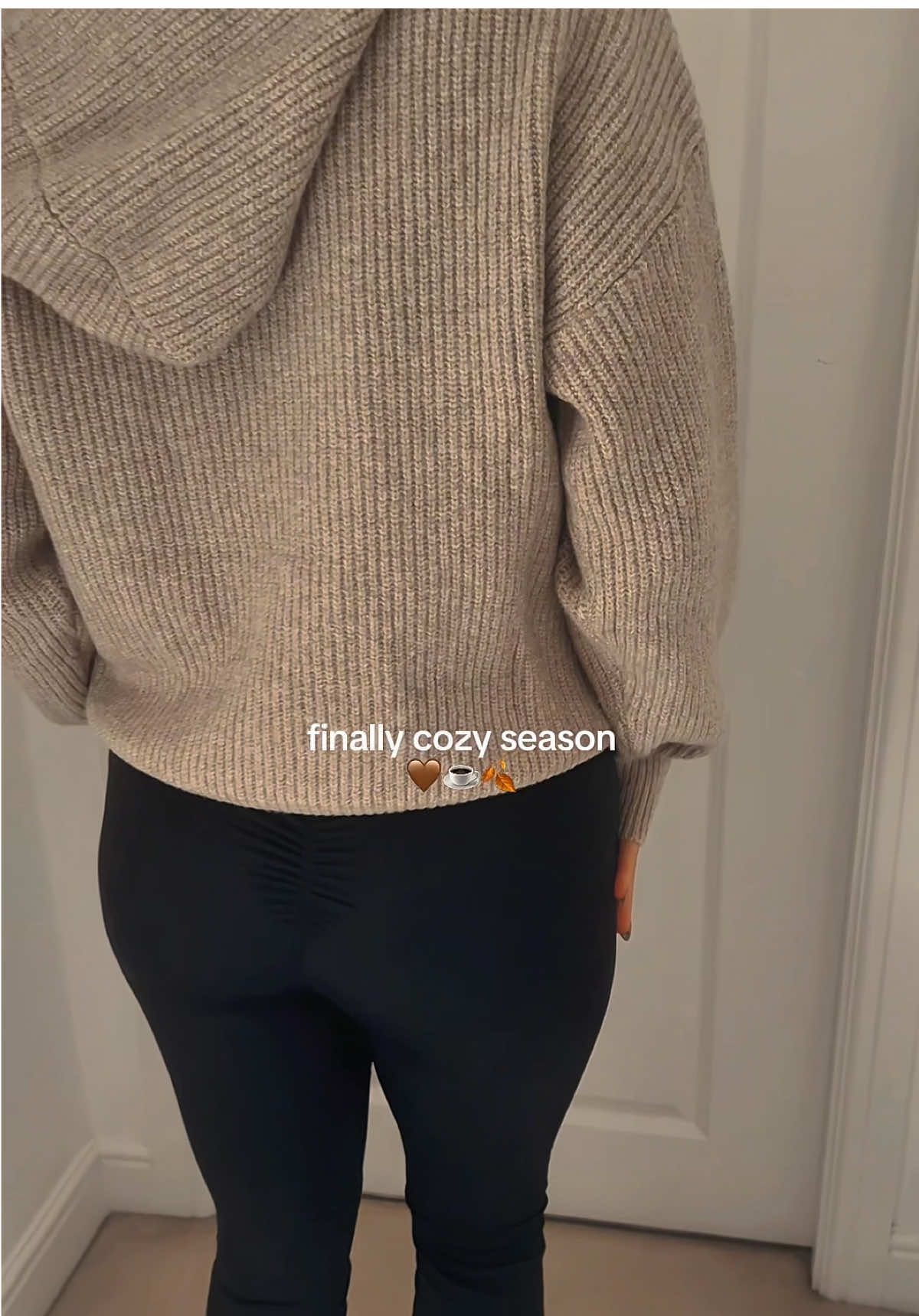 The perfect autumnal wear 🍂 #autumnoutfits #cosyseason #autumnaesthetic #autumnoutfit #fyp 