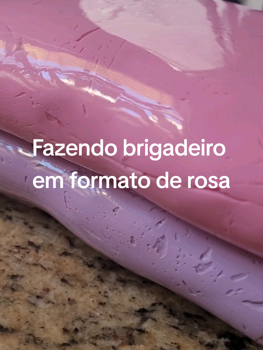 Fazendo brigadeiro em formato de rosa . . #creatorsearchinsights  #brigadeiros  #fazendobrigadeiro 