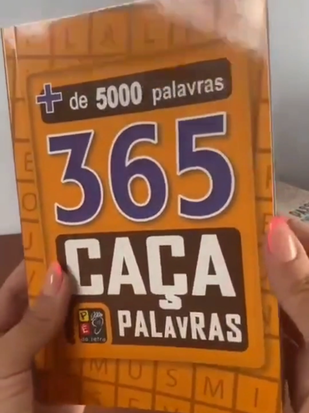 Mergulhe na diversão com nosso Livro Caça Palavras! 🕵️‍♂️📖 Divirta-se exercitando a mente e encontrando as palavras escondidas. 🌟🔍 #CaçaPalavras #LivrosDivertidos #DesafioIntelectual #Leitura #entretenimento 