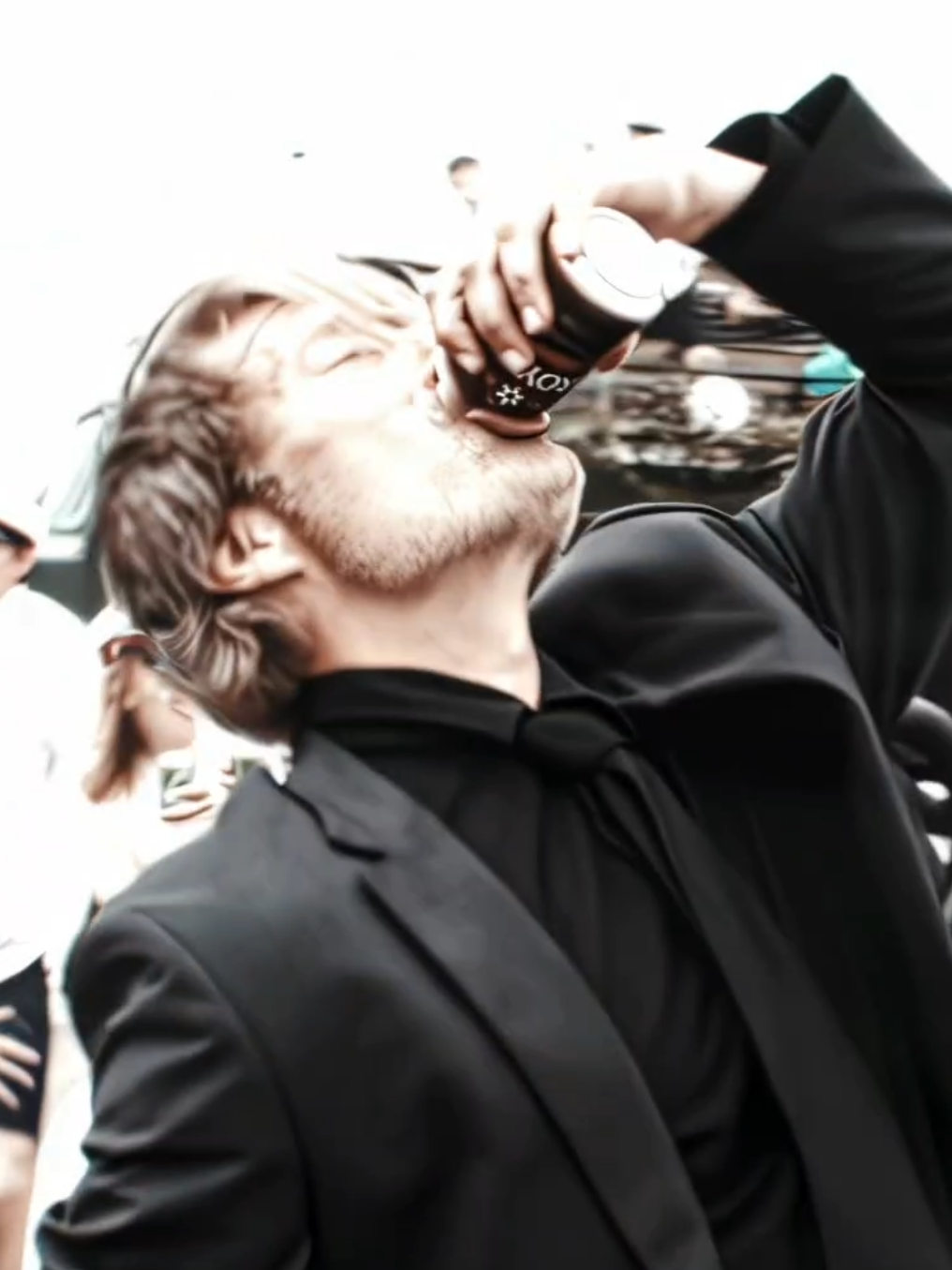 Mads is so talented. #madsmikkelsen #madsmikkelsenedit #hannibal #anotherround 