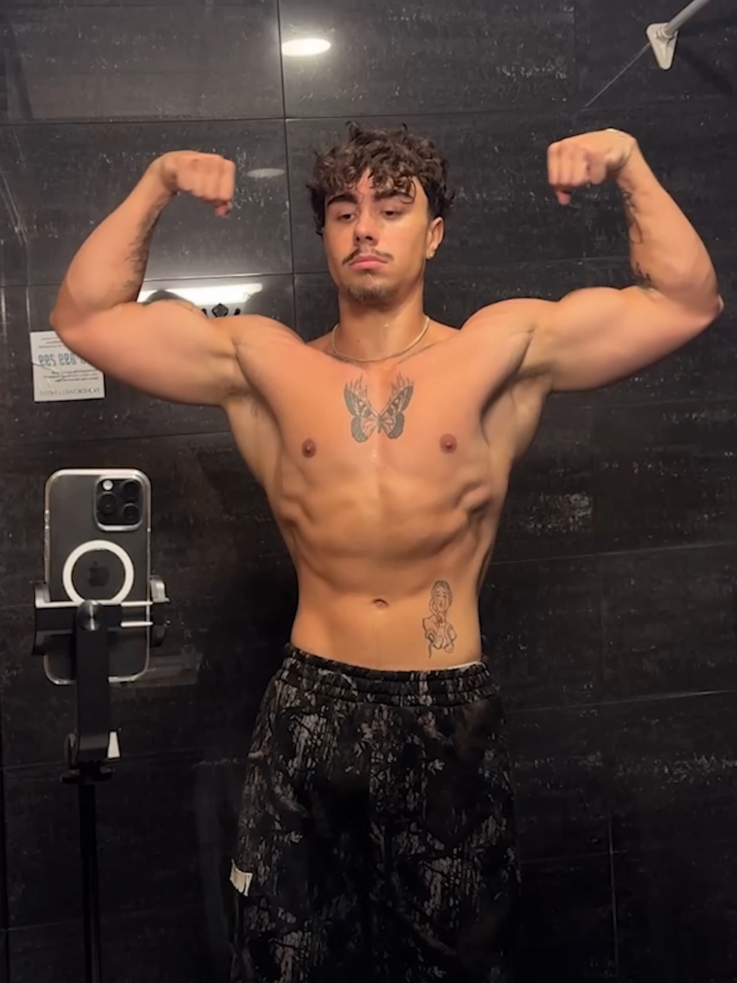 Is it time to make a change? Get a free custom plan with Kalo and start tracking your calories and macros effortlessly. #Fitness #transformation