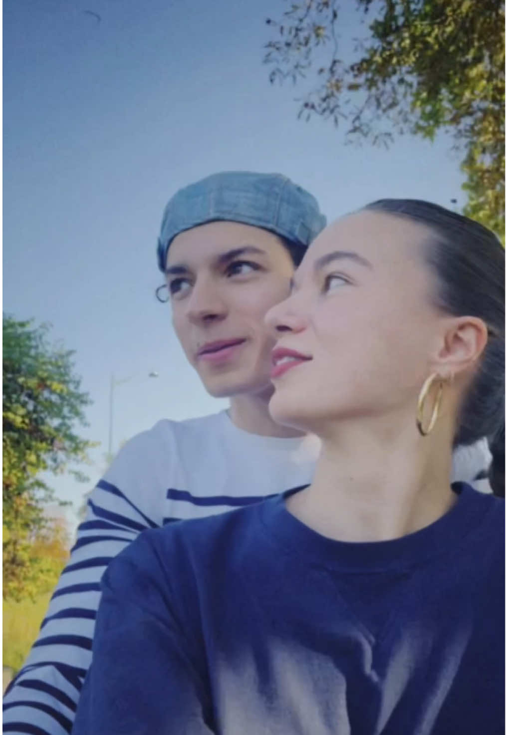 this and no phone ☎️ . . . #couplegoals #vintagefilm #oldcamera #parislovers #viral 