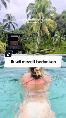 Ik ben mijzelf zo dankbaar dat ik de stap durfde te zetten om naar mijn gevoel te luisteren en uit mijn comfort zone te stappen en naar het buitenland te verhuizen. Sindsdien geniet ik iedere dag van al het moois en alle fantastische avonturen die ik mag beleven. Wil jij dat ook? Laat mij je helpen, ik hoor graag van je! amber@jobsqd.com | T +31 970 102 56096 | W +31 6 14991017 #abroad #dromen #leefjeleven #WorkAbroad #GrenzenVerleggen 