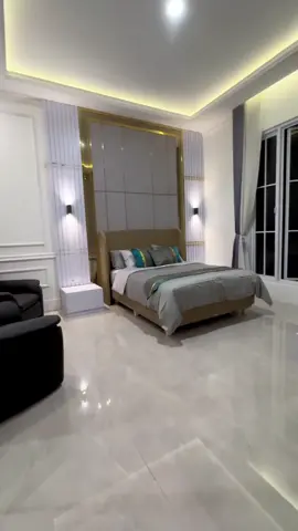 beres om...  kamarset minimalis bosku mewah dan elegan #jasabangunrumah #wallpaneldinding #wallmoulding #interiorjogja #interiorjogja 