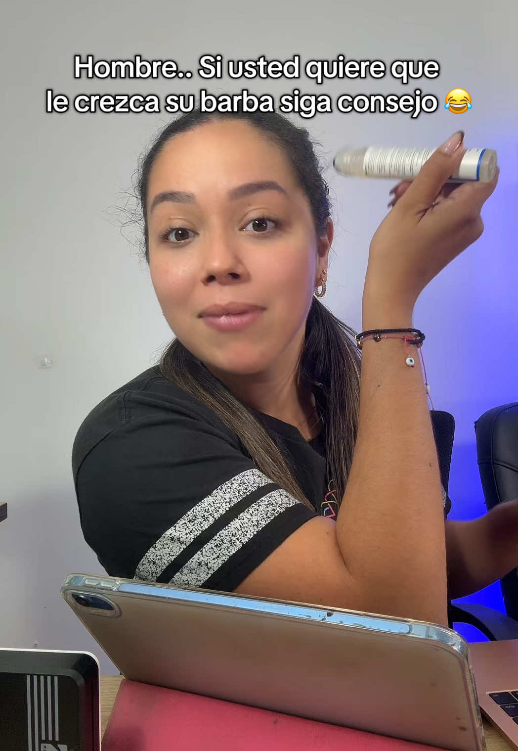 Estimula el crecimiento del cabello y de la barba 😏👌🏽 #hairtok #hairgrowth #cabellolargo ⚠️ Disclaimer: esto no es un consejo médico. Los resultados pueden variar. 