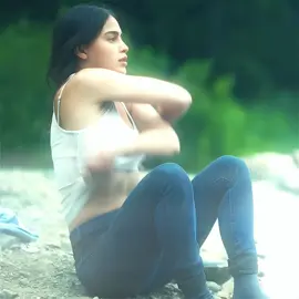 #partone #fyp #foryou #movie #filmtok #movieexplained  #movierecap #endingexplained #whattowatch #viral #mustwatch #KeepBreathing #MelissaBarrera 
