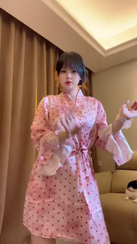 váy ngủ đẹp sexy nhu này mn mua cho ny nha #vaynguxinh #vayngulua #vaynguquyenru #donguxinh 