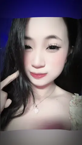 cô nàng xinh tươi hàng xóm😳