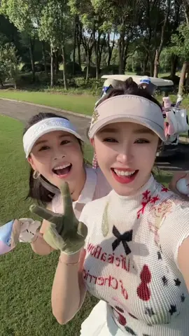 接下来就是卫衣_落叶🍂_跨年_烟花_和有你的冬天_走啊打高尔夫🏌🏻‍♀️⛳️我的日常生活#高尔夫 #日常vlog 