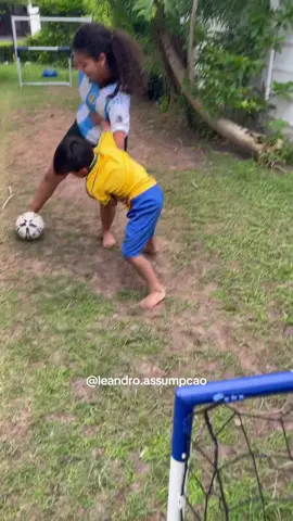 Memórias de uma infância Raiz 🥹🥹🥹 . #marcelinho #maria #familiaassumpcao