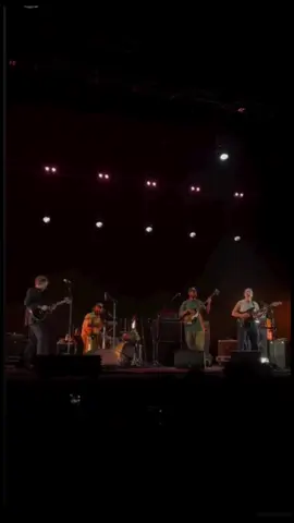 Boise was sweet! 🥔♾️ Just four shows left on this run! Tickets available at bigthief.net/tour🎫 9/25 - Berkeley, CA 9/27 - Los Angeles, CA 9/28 - San Diego, CA 10/1 - CDMX, MX  Video by @/taylorvidali on IG📹 #bigthief #OnTour #paul #doubleinfinity #newmusic