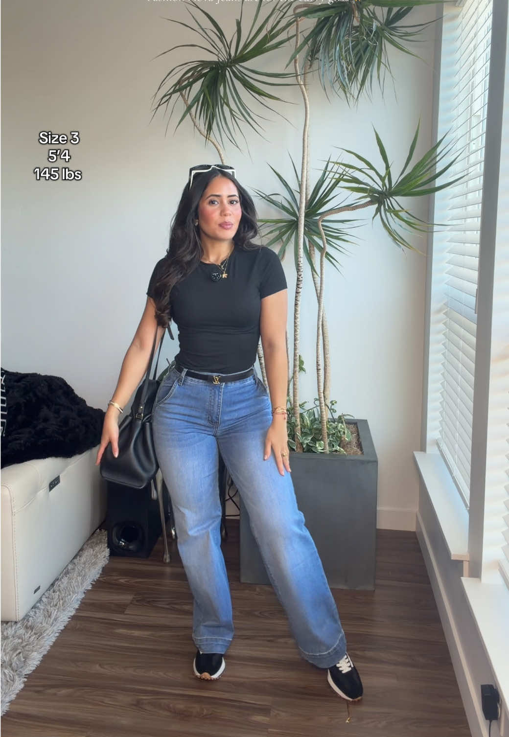 These jeans are so good! I forget how fashion nova just snatches you up! #tiktokshopcreatorpicks #tiktokshopfashionfinds #fashionnova #jeans 