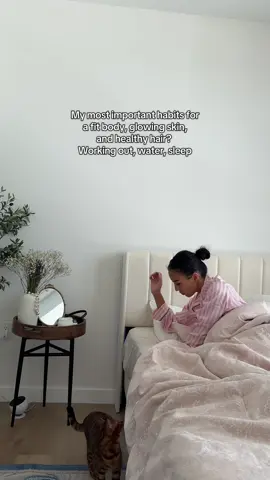 I used to think beauty was only about creams and skincare, but it actually starts from within. When I began tracking my meals in Nutricoach, I noticed changes not only in my body shape but also in my skin getting clearer, my hair shinier, and my body feeling lighter. ✨ Nutricoach helps me stay balanced and in control of what I eat every day. #realresults #fitnessjourney #healthyhabits #fitnessmotivation #healthylifestyle 