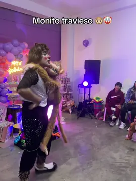 Monito travieso🐒⏸️🤡 #mono #monito #payaso #payasos #comedia 