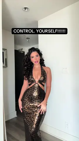 First clip wasnt genetics. it was a result of binge eating junk every. single. day. getting in no movement whatsoever and hating myself - complaining about my weight (For years). still have a long way to go, but I’m so so proud of how far I’ve come. this is what self-control gets you! #weightloss 