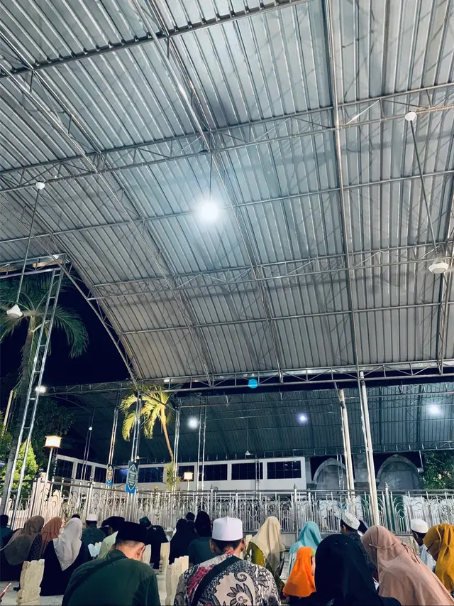 Obat dari segala lelah 🤍#sunanampel #ziarah #surabaya #fypシ゚ #ziarahwali 