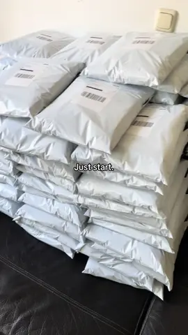 Believe in your dreams!! #clothingbrandstartup #clothingbrand #brandowner 