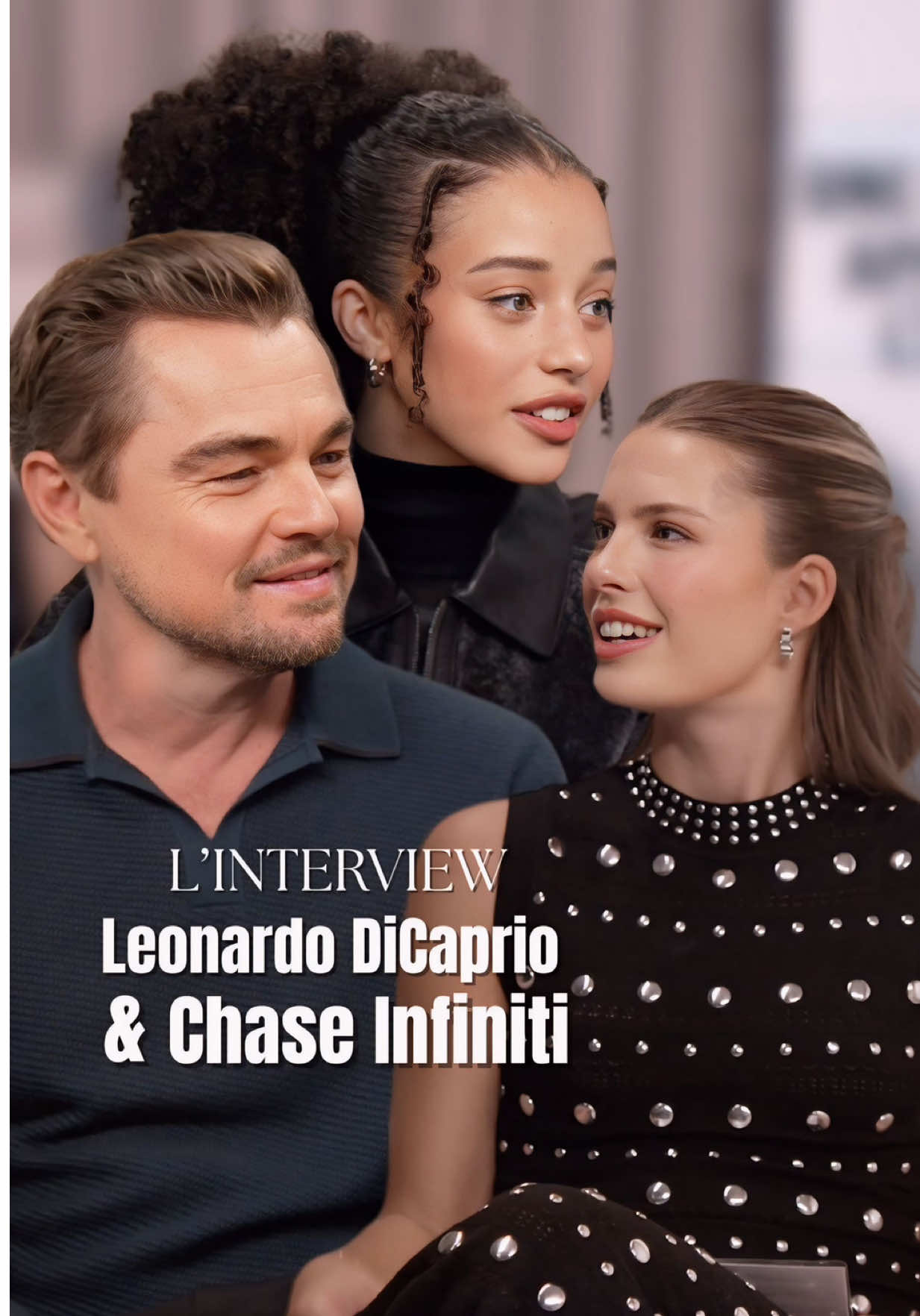 J’ai l’immense honneur d’avoir pu interviewer Leonardo DiCaprio et Chase Infiniti à l’occasion de la sortie de leur nouveau film « Une bataille après l’autre » qui sort demain au cinéma (Je n’en reviens toujours pas 🥹) J’ai pu découvrir le film en avant première et j’ai adoré , la version longue de l’interview est disponible sur Tiktok 🎬 Ancien révolutionnaire désabusé et paranoïaque, Bob vit en marge de la société, avec sa fille Willa, indépendante et pleine de ressources. Quand son ennemi juré refait surface après 16 ans et que Willa disparaît, Bob remue ciel et terre pour la retrouver, affrontant pour la première fois les conséquences de son passé… Un grand merci aux deux acteurs et à @Warner Bros France pour cette folle opportunité. Passer 15min face à une icône du cinéma (et accessoirement mon acteur préféré) et une étoile montante d’Hollywood, c’était incroyable 🫶🏼🎬!! collaboration commerciale non rémunéré 