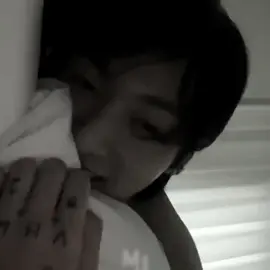 بستك بالحلم مره 😓 . . . .  #جونغكوك #jungkook #tiktoklongs #foryou #fyp 
