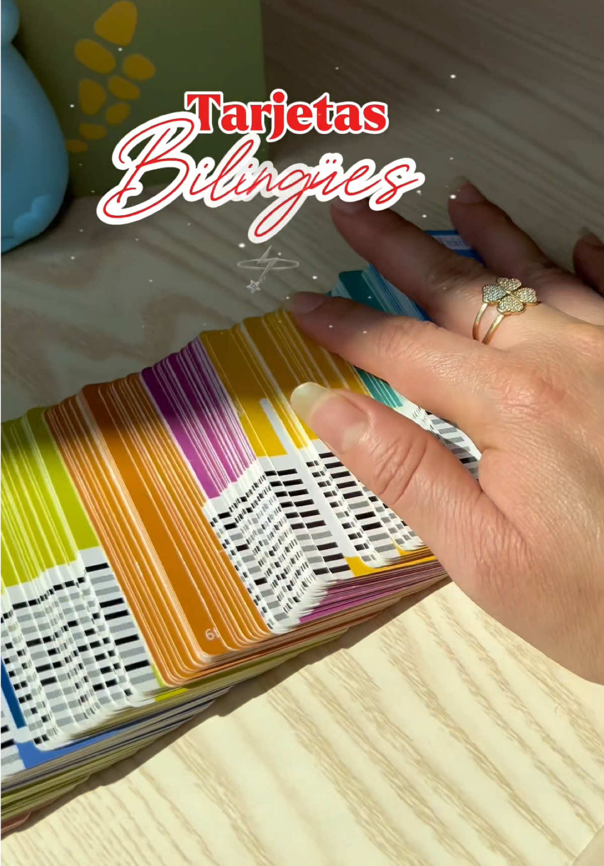 ⭐️💫✨Estás  tarjetas bilingües son increíbles por lo mucho que aprenden con ellas además algunas tienen sonido lo cual las hace más divertidas para el aprendizaje de nuestros hijos ❗️Mi hijo ah aprendido mucho y por eso te las recomiendo ❗️#flashcardsbilingües#cards#learning#tarjetasbilingues